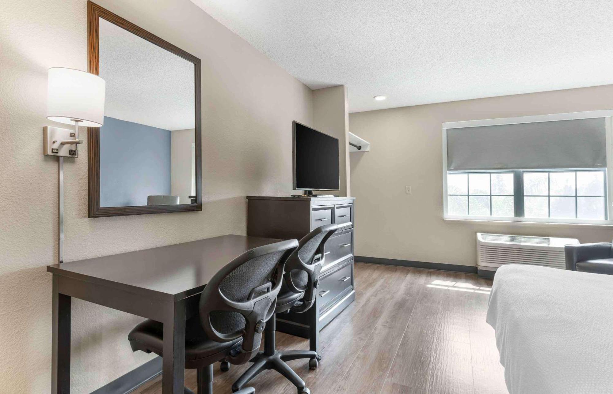 Extended Stay America Premier Suites - Union City - Dyer St Exterior photo